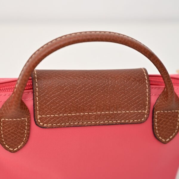 Longchamp LC01