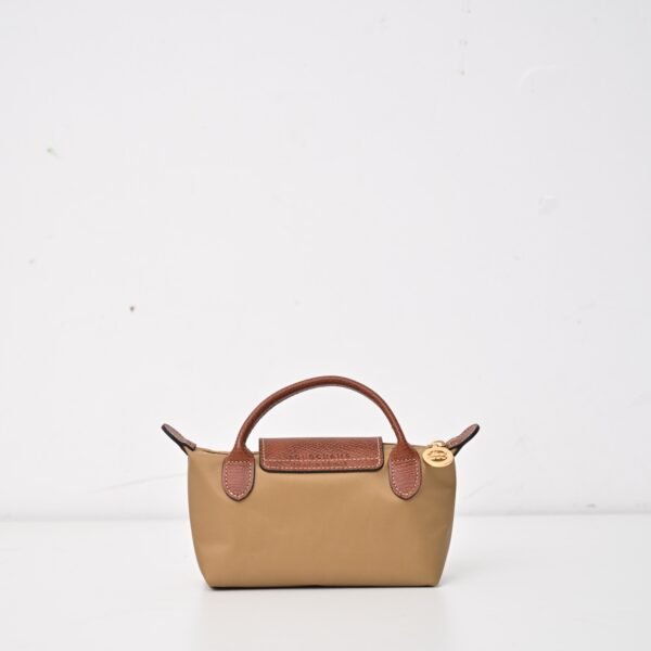 Longchamp LC01