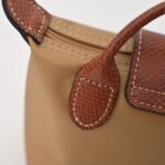 Longchamp LC01