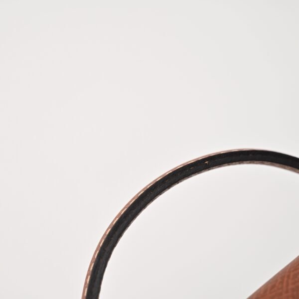 Longchamp LC01