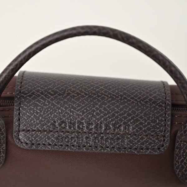 Longchamp LC01