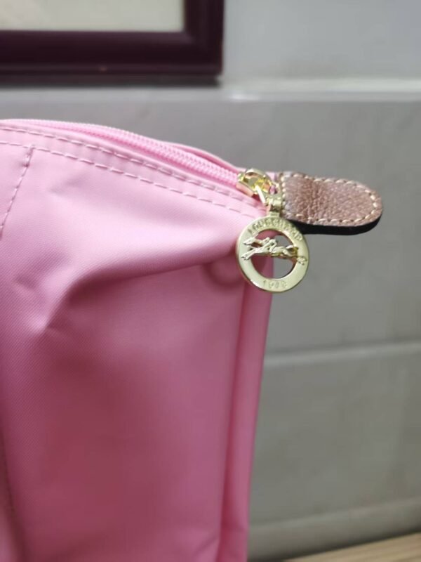 Longchamp LC02