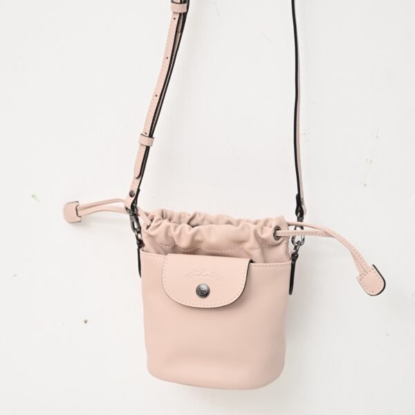 Longchamp LC03