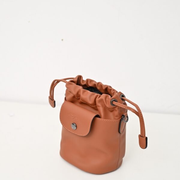Longchamp LC03