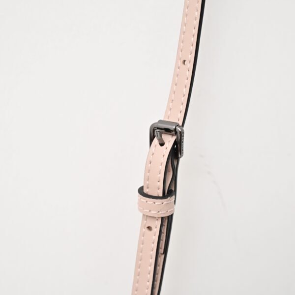 Longchamp LC03