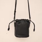 Longchamp LC03
