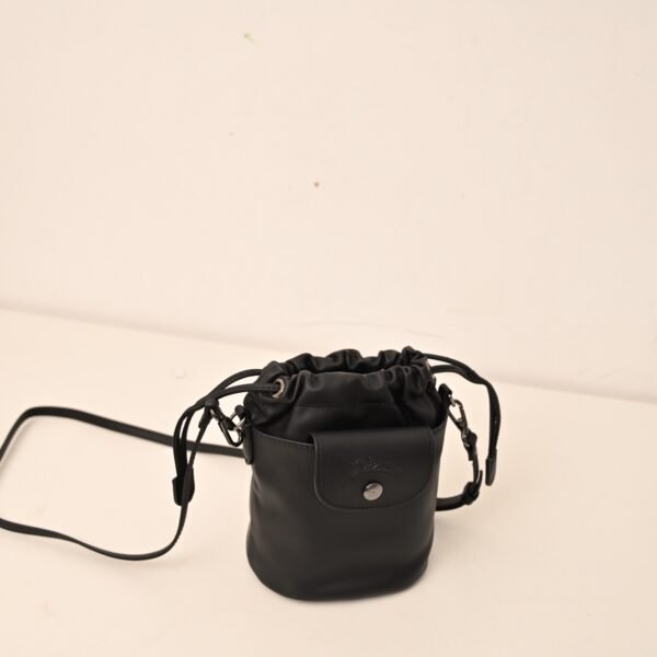 Longchamp LC03
