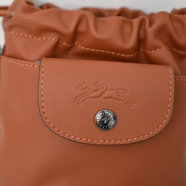 Longchamp LC03