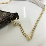 SG896872 15×4×11cm（top 20cm）