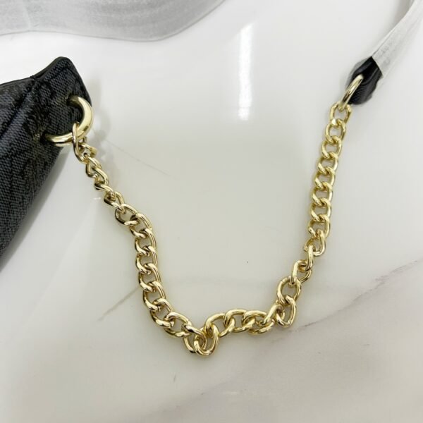 SG896872 15×4×11cm（top 20cm）