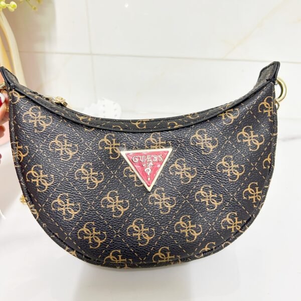 SG896872 15×4×11cm（top 20cm）