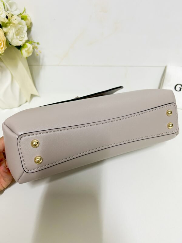 Guess bag VG950720 27×8.5×18cm