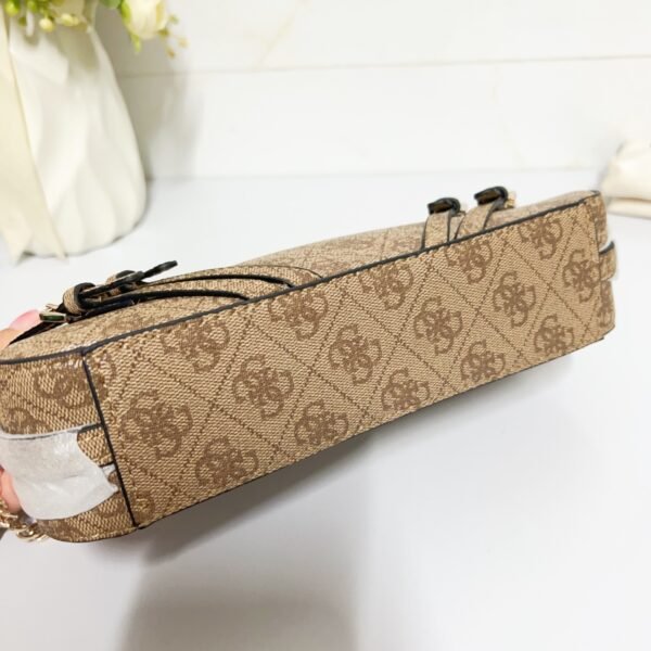 Guess bag ZG963618 25.8x6x14.5cm