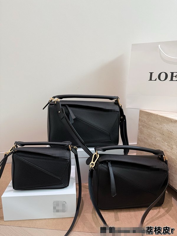 L*0*ewe bag LOE02 aaaa 3 sizes (L size 29x18cm; M size 24x15cm; S size 19x11cm)