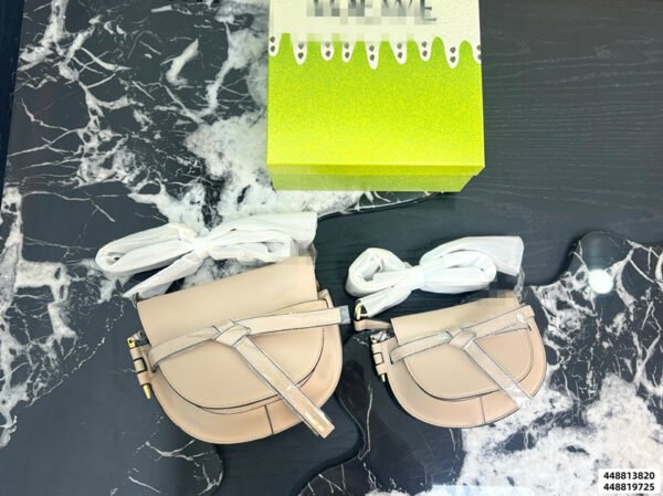 L0*ewe bag LOE04 (big size 22x20cm; small size 16x15cm)