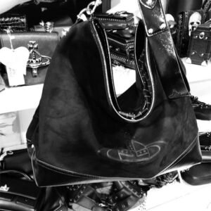 1777099769095-1042093955