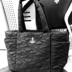 1777113763785–44879953