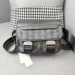 Lacoste bag pdd21 size 23-8-18cm