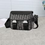 Lacoste bag pdd21 size 23-8-18cm