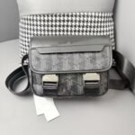 Lacoste bag pdd21 size 23-8-18cm