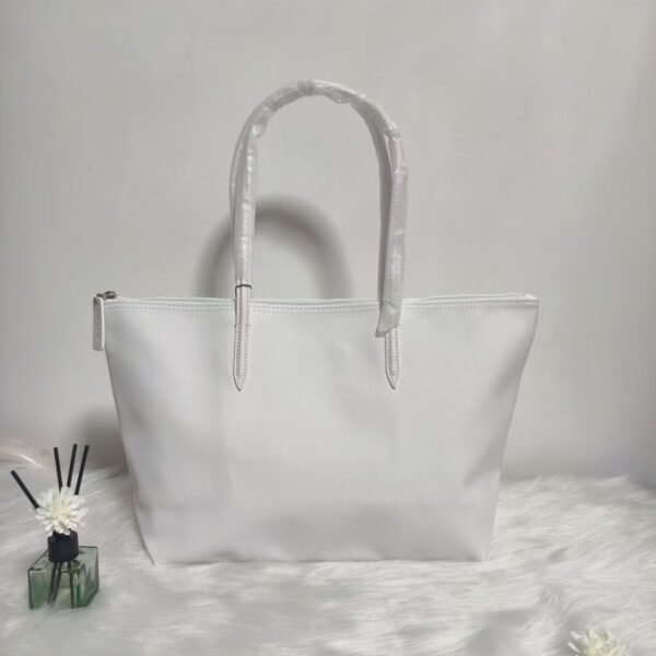 Lacoste bag pdd41 size 47-28-13cm