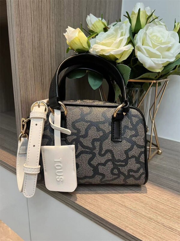Bear bag 62043 size 19-7-14cm