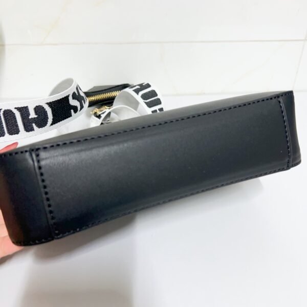 Guess bag LG904712 23.8-6-15.5cm