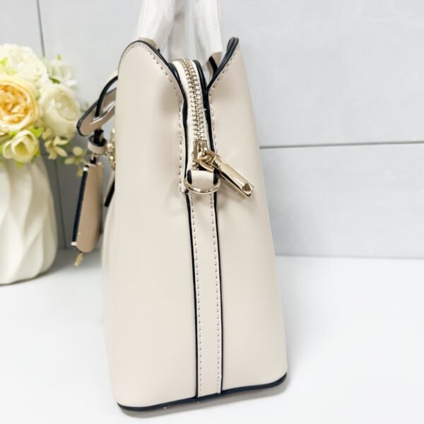 Guess bag VG991006 32.3-11.7-20.7cm