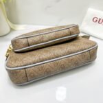 Guess bag VG788570 24-4-13.5cm