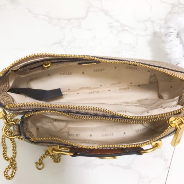 Guess bag VG788570 24-4-13.5cm