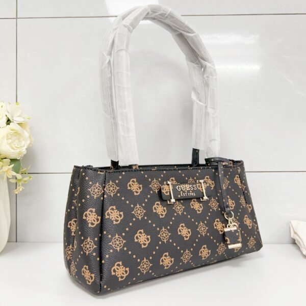 Guess bag VG788570 24-4-13.5cm