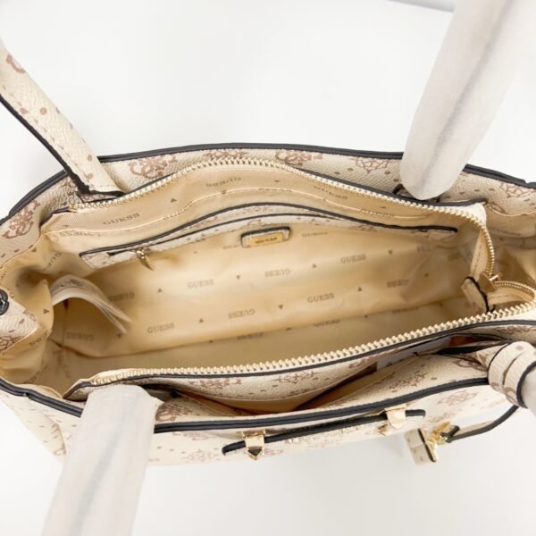 Guess bag VG788570 24-4-13.5cm