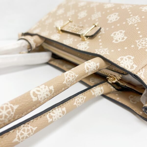 Guess bag VG788570 24-4-13.5cm