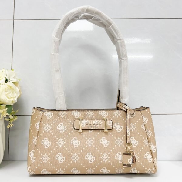 Guess bag VG788570 24-4-13.5cm