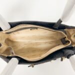Guess bag VG788570 24-4-13.5cm