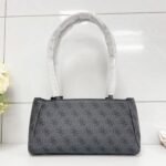 Guess bag VG788570 24-4-13.5cm