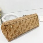 Guess bag VG788570 24-4-13.5cm