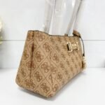 Guess bag VG788570 24-4-13.5cm