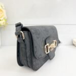 Guess bag VG992421 21.2-6-13.5cm