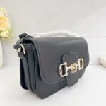 Guess bag VG992421 21.2-6-13.5cm