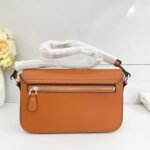 Guess bag VG992421 21.2-6-13.5cm