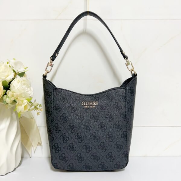 Guess bag PD964803 18-9-21cm