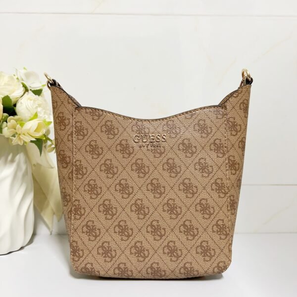Guess bag PD964803 18-9-21cm
