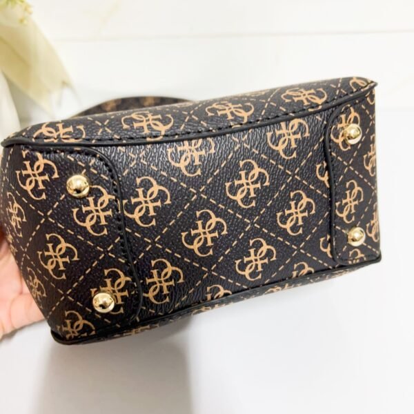 Guess bag PD964803 18-9-21cm
