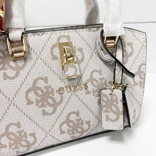 Guess bag OS965506 21.5-8-14.3cm