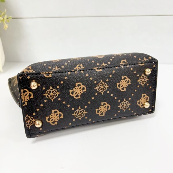 Guess bag GP992875 19-8.3-16.5cm