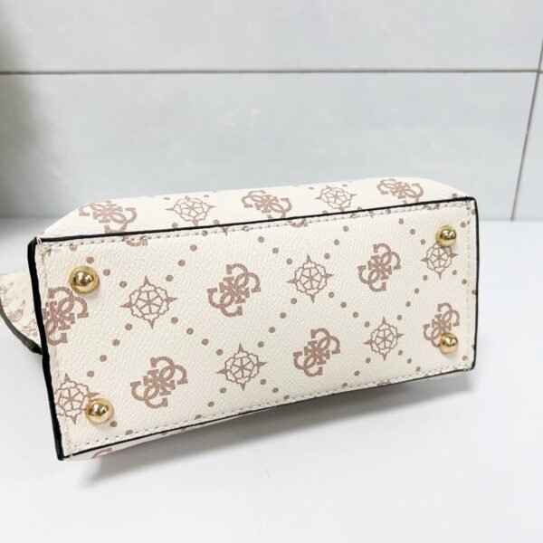 Guess bag GP992875 19-8.3-16.5cm