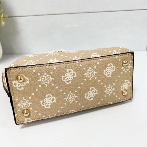 Guess bag GP992875 19-8.3-16.5cm