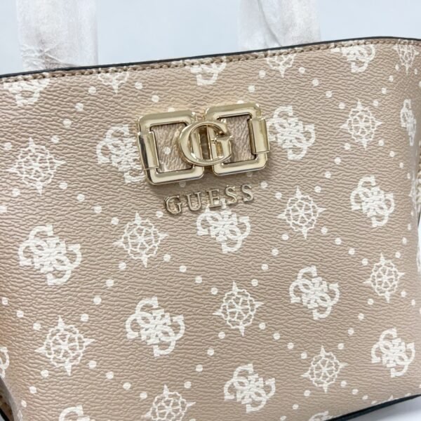 Guess bag GP992875 19-8.3-16.5cm