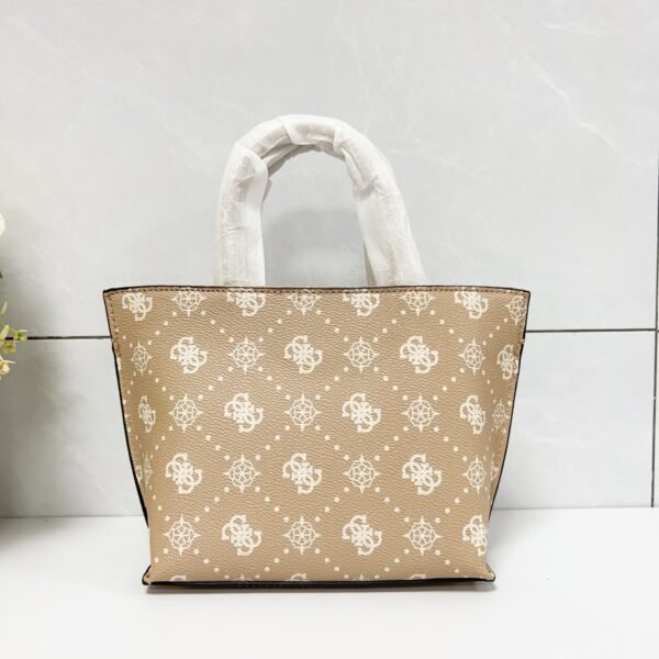 Guess bag GP992875 19-8.3-16.5cm